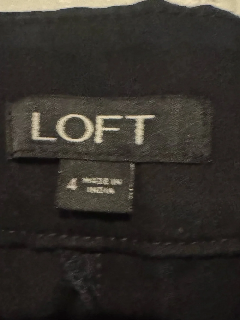 LOFT Riviera Black Chino Shorts Women’s 4 Regular Mid Rise Embroidered W/Pockets